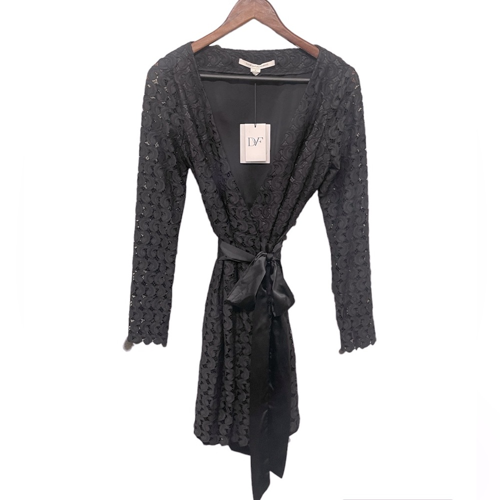 NWT Diane Von Furstenberg Lace Silk Tie Wrap Dress